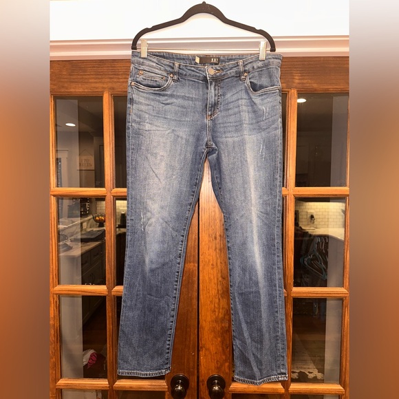 Kut from the Kloth Denim - EUC Kut From The Kloth Women’s Size 10‎ Straight Leg Blue Denim Jeans